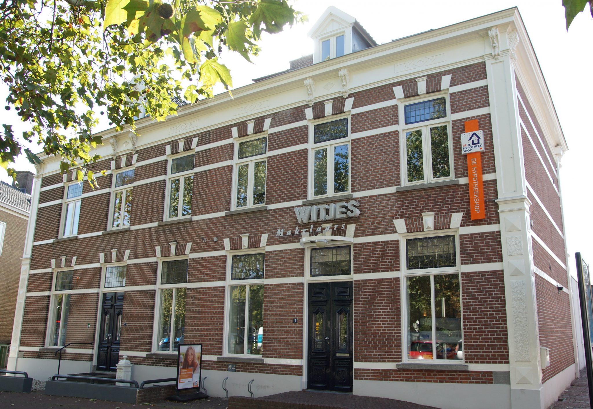Kantoor van ervaren makelaar in Elst - Witjes Makelaars gevestigd sinds 1987